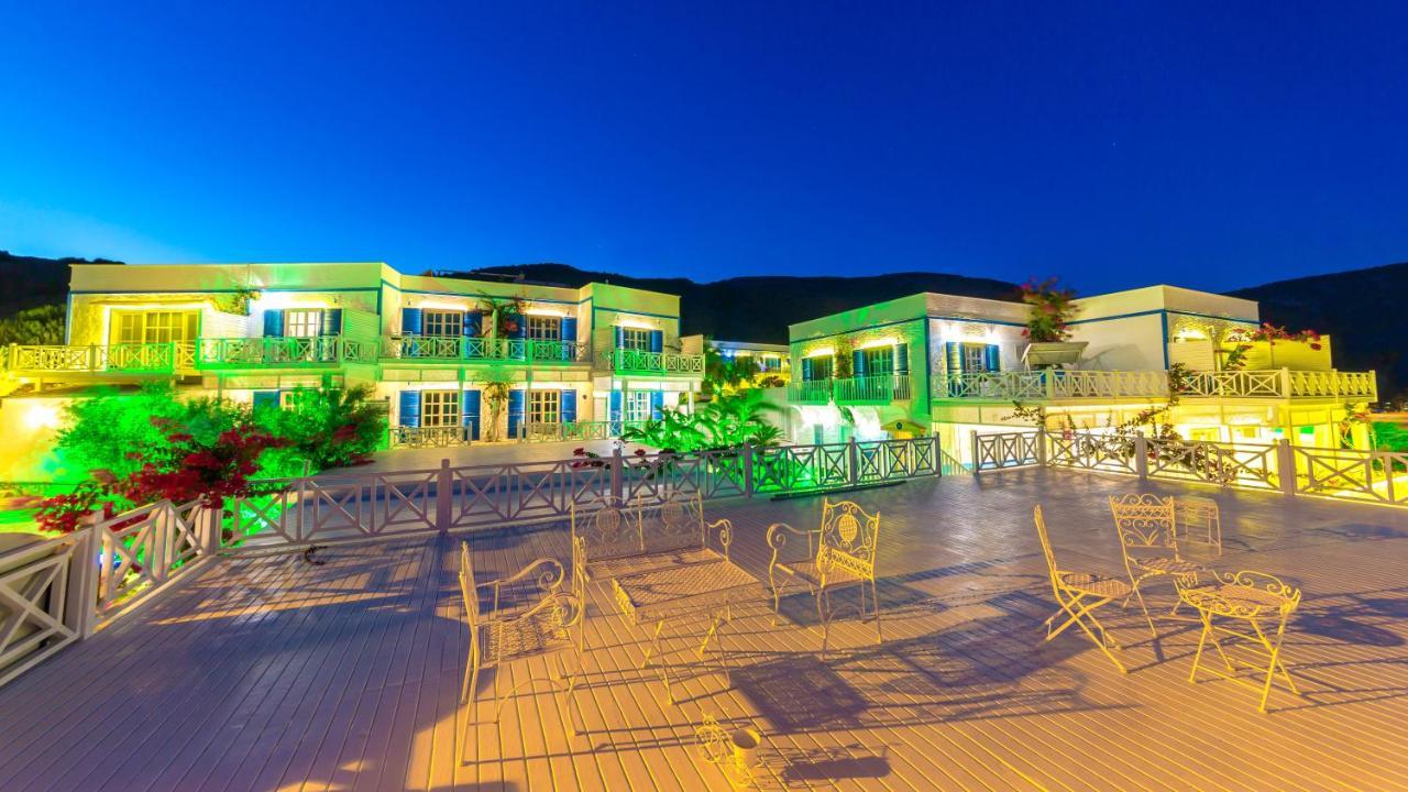 Hotel Mavi Beyaz Palamutbükü Esterno foto